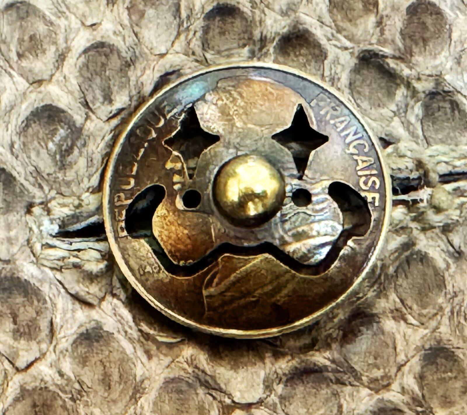 Joker Franc Button 2