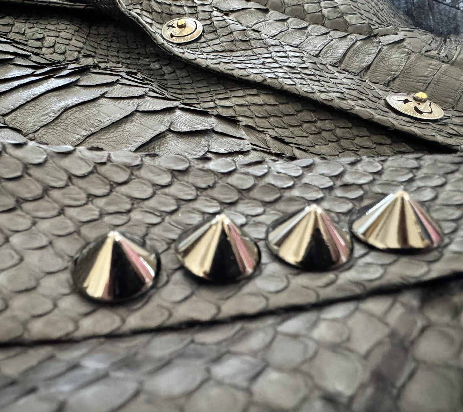 Serpiente Negra Buttons